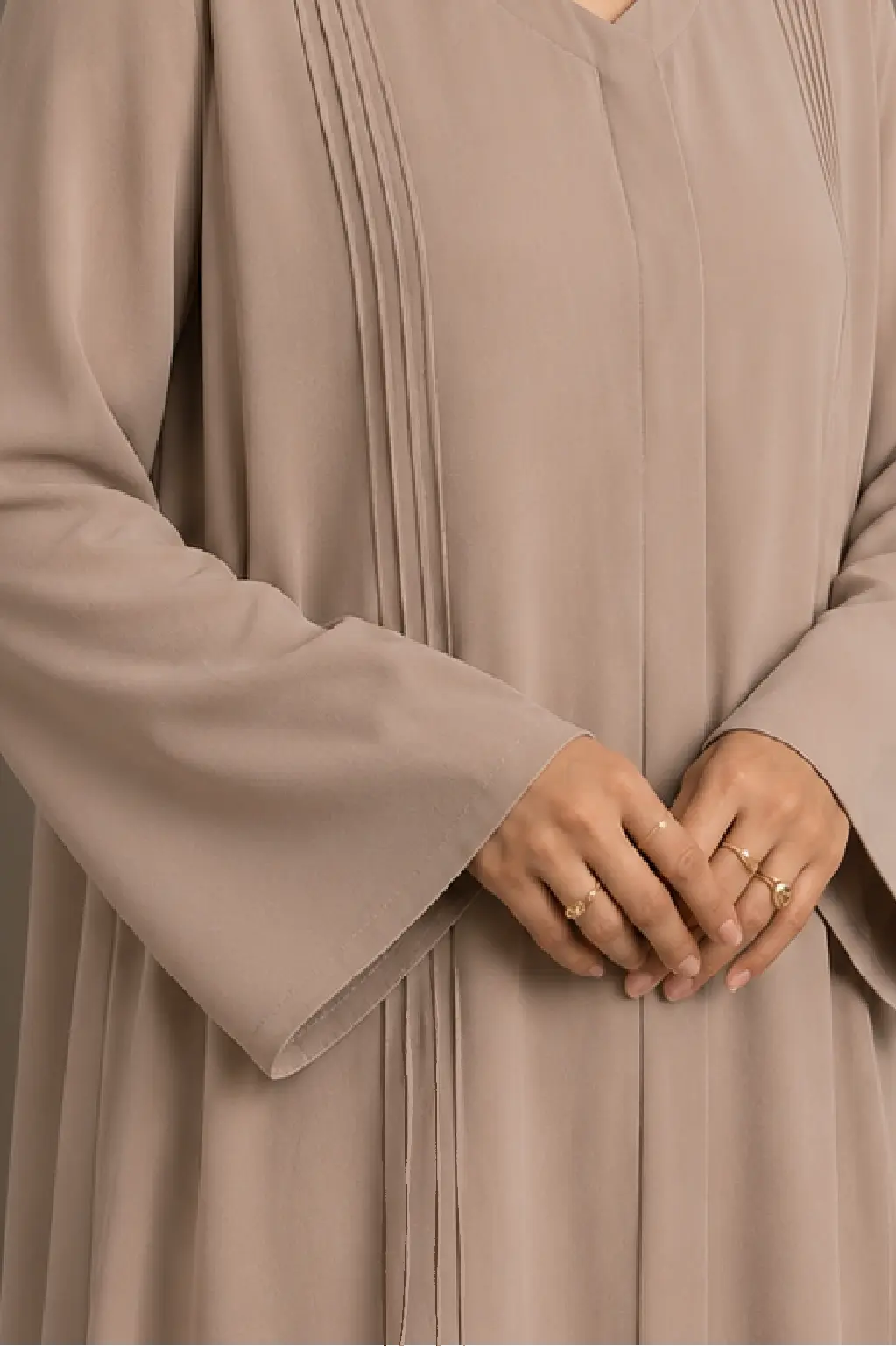 Beige Pleated Georgette Abaya